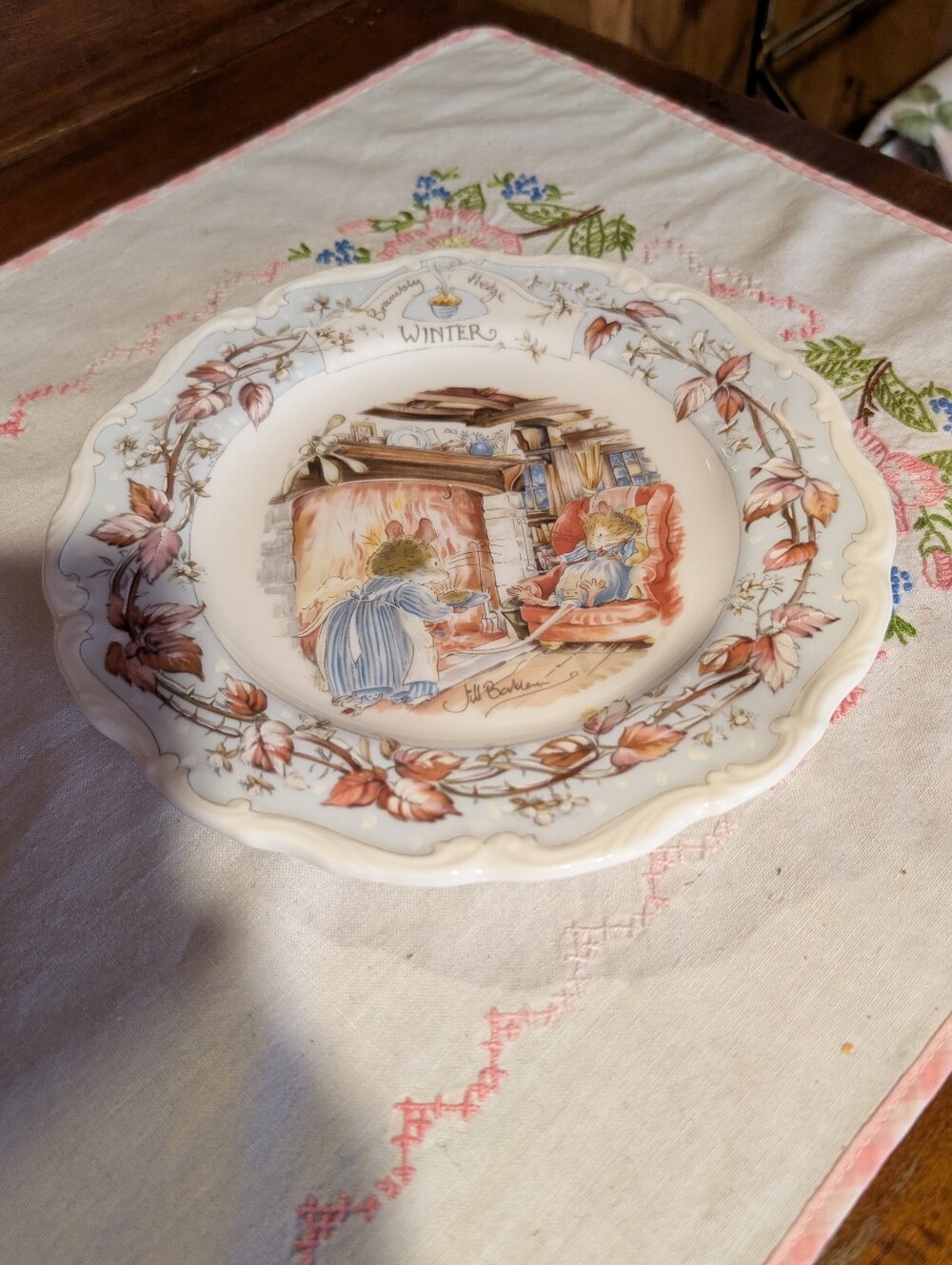 VTG Royal Doulton Brambly Hedge ‘Winter’ 8” Collector Plate by Jill Barklem 1982